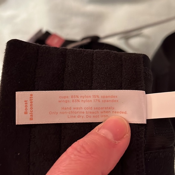 DISCONTINUED Cacique Bra - Picture 9 of 9